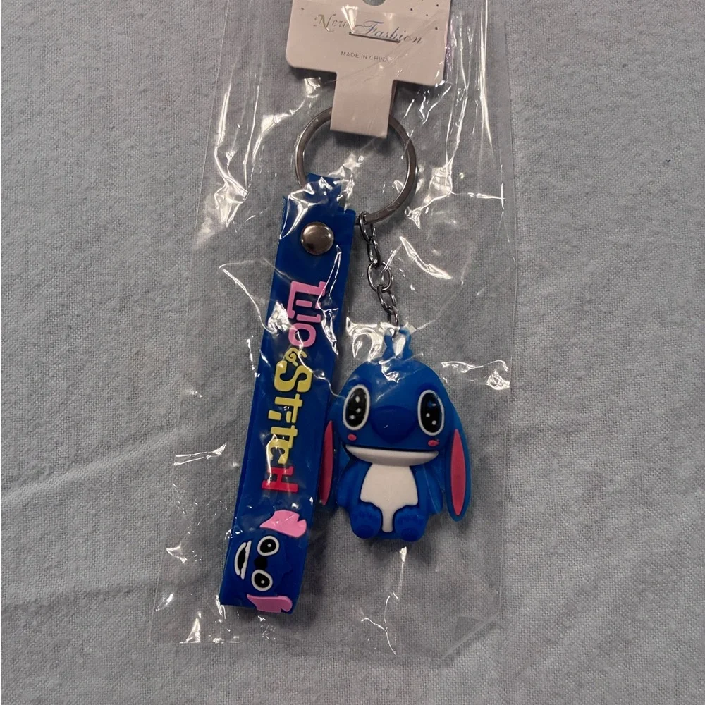 Lilo & Stitch Keychain - Picture 1 of 4